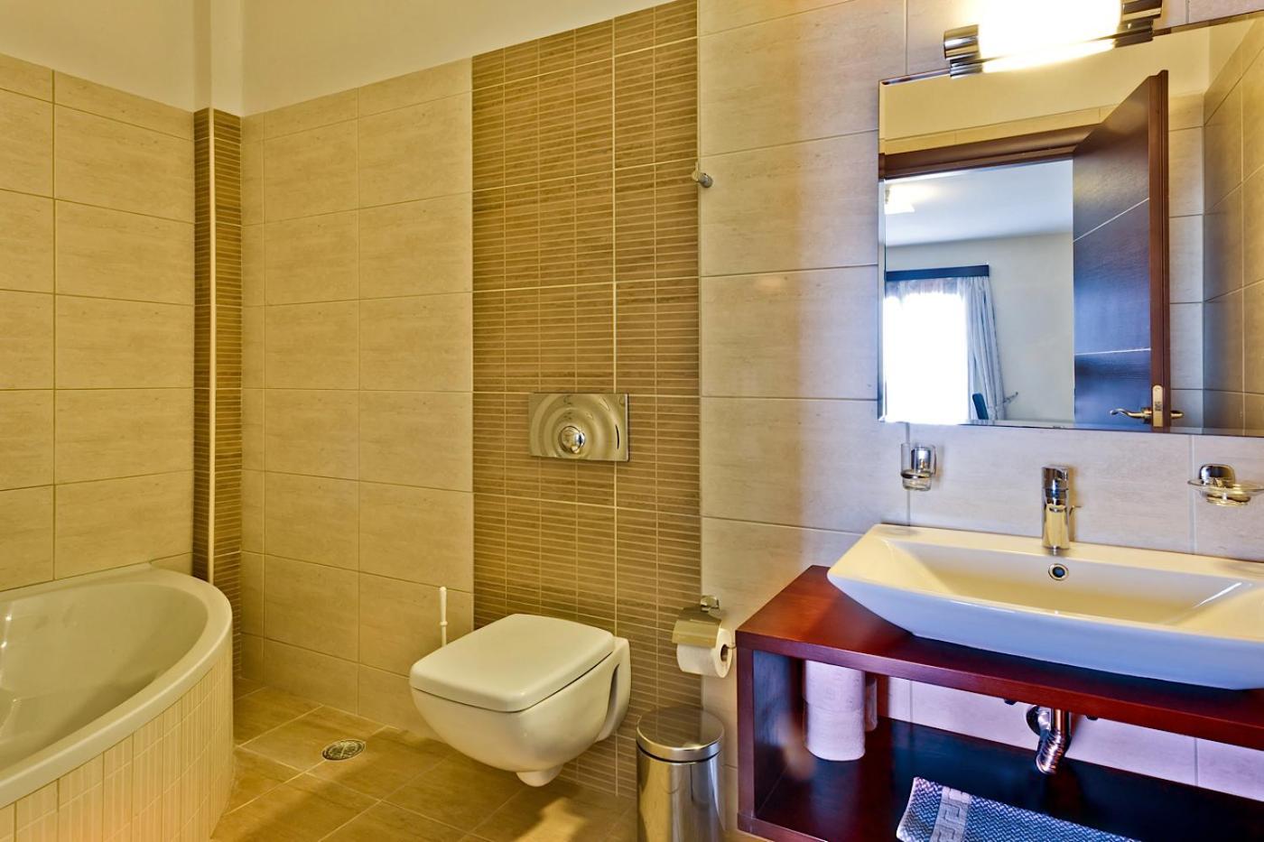 Socrates Hotel Apartments Karpathos Esterno foto